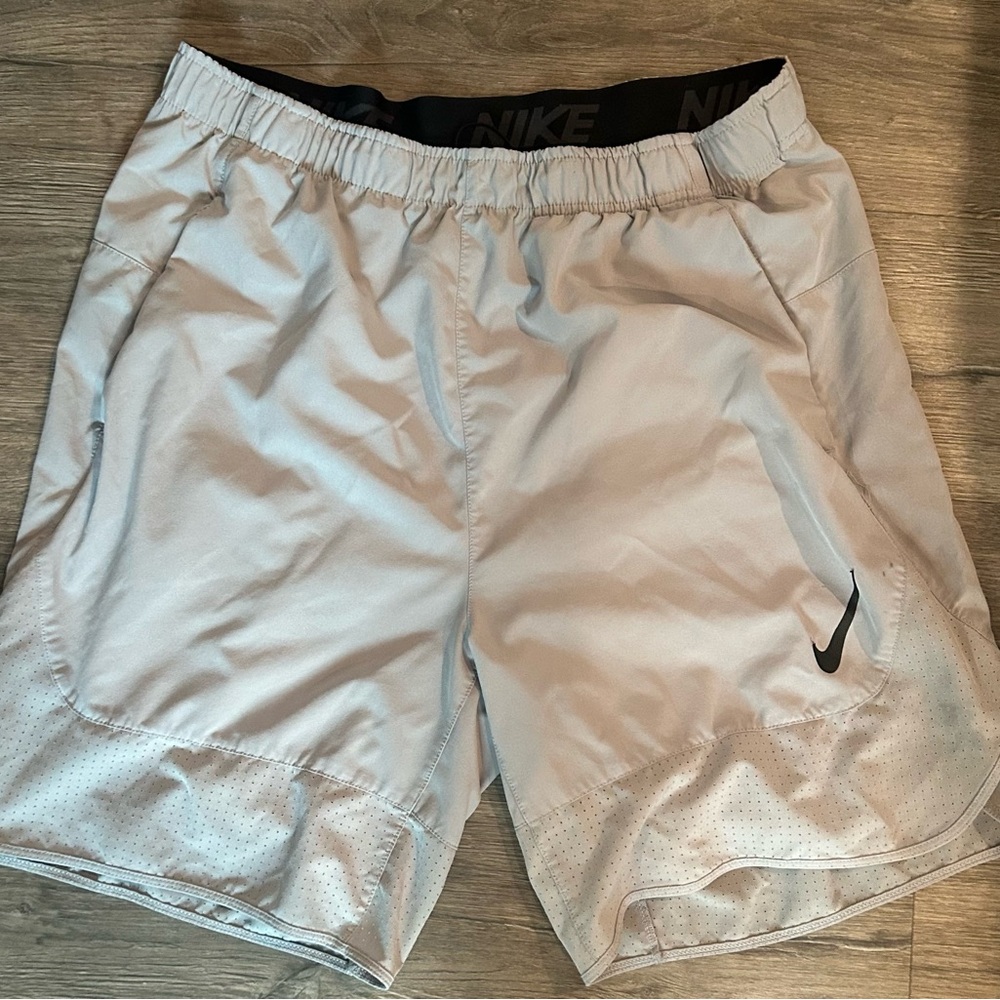 Nike Gray Athletic Shorts Lightweight Performance